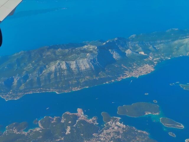 Letjeli smo iz Dubrovnika na Krk. Pogled iz aviona je spektakularan
