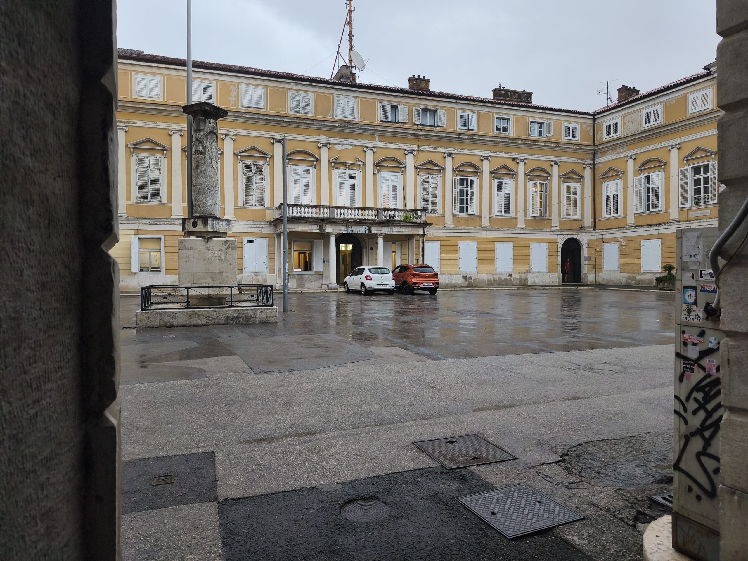 Trg riječke rezolucije